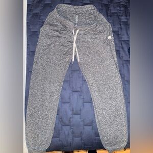 Women’s Vuori Joggers